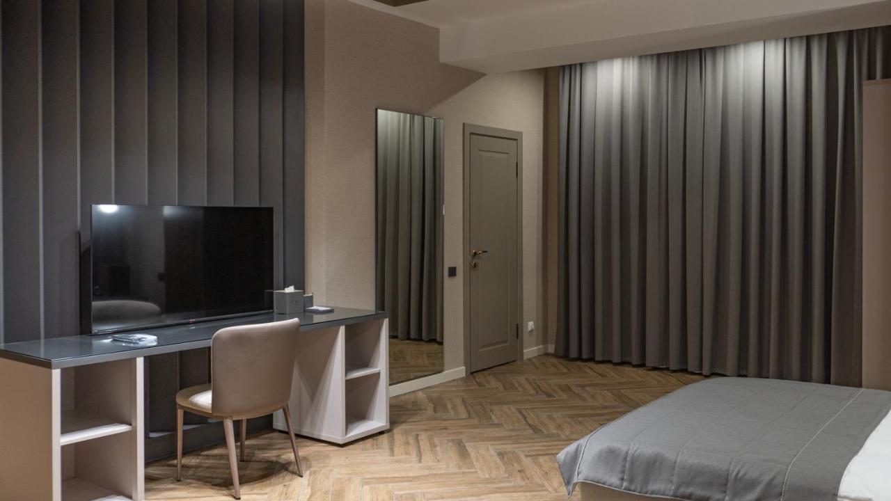 בישקק Five Hotel מראה חיצוני תמונה