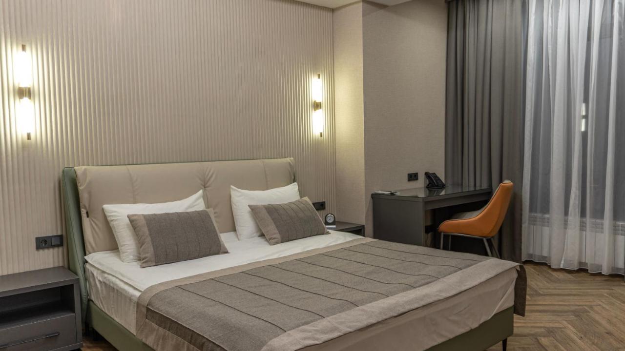 בישקק Five Hotel מראה חיצוני תמונה