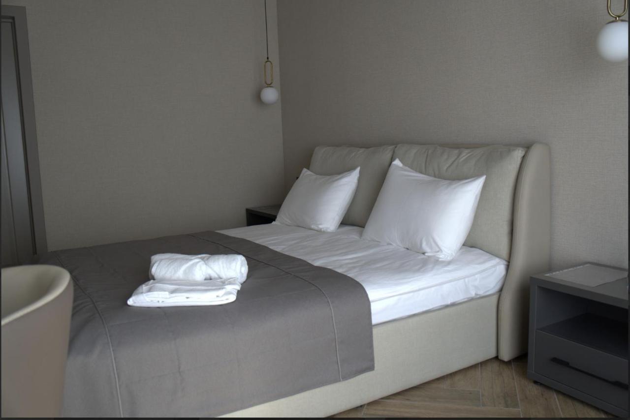 בישקק Five Hotel מראה חיצוני תמונה